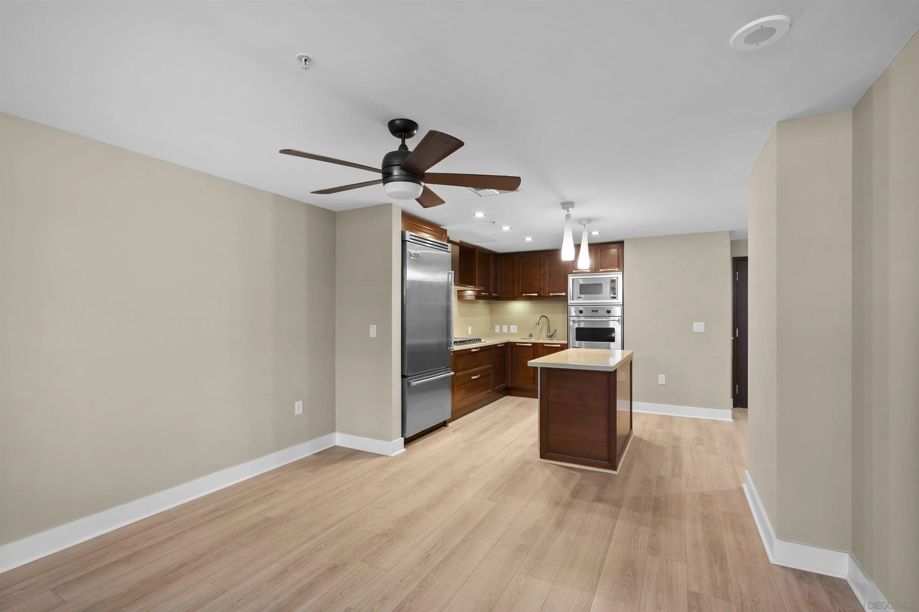 1325 Pacific Hwy # 110
