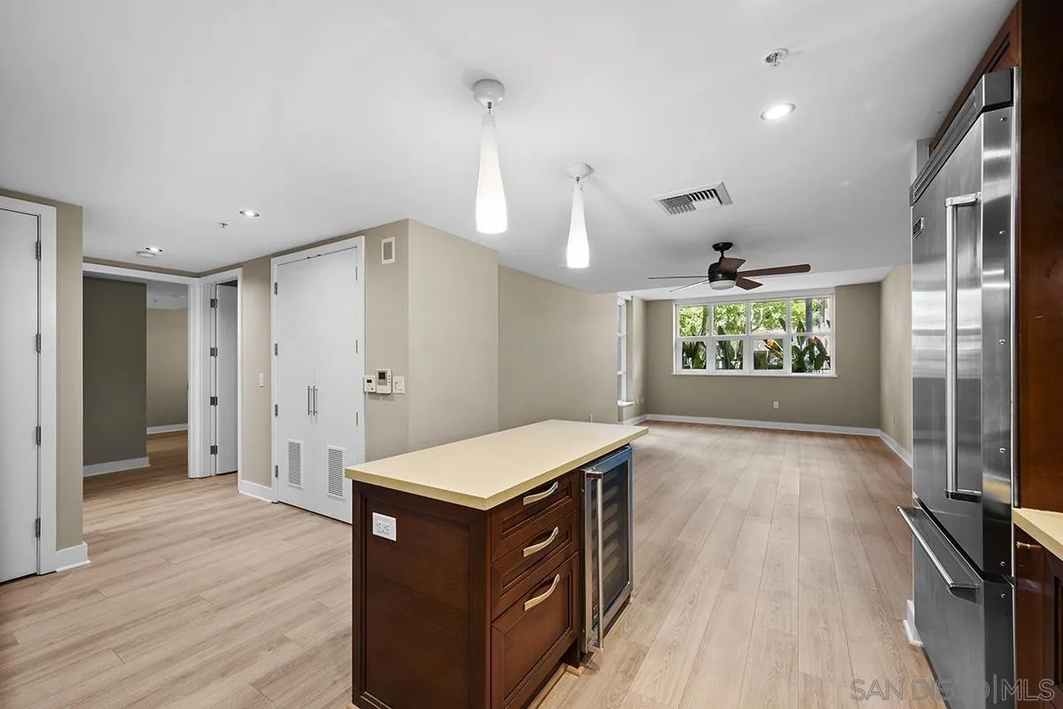 1325 Pacific Hwy # 110