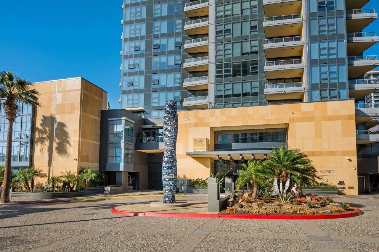 1325 Pacific Hwy # 110