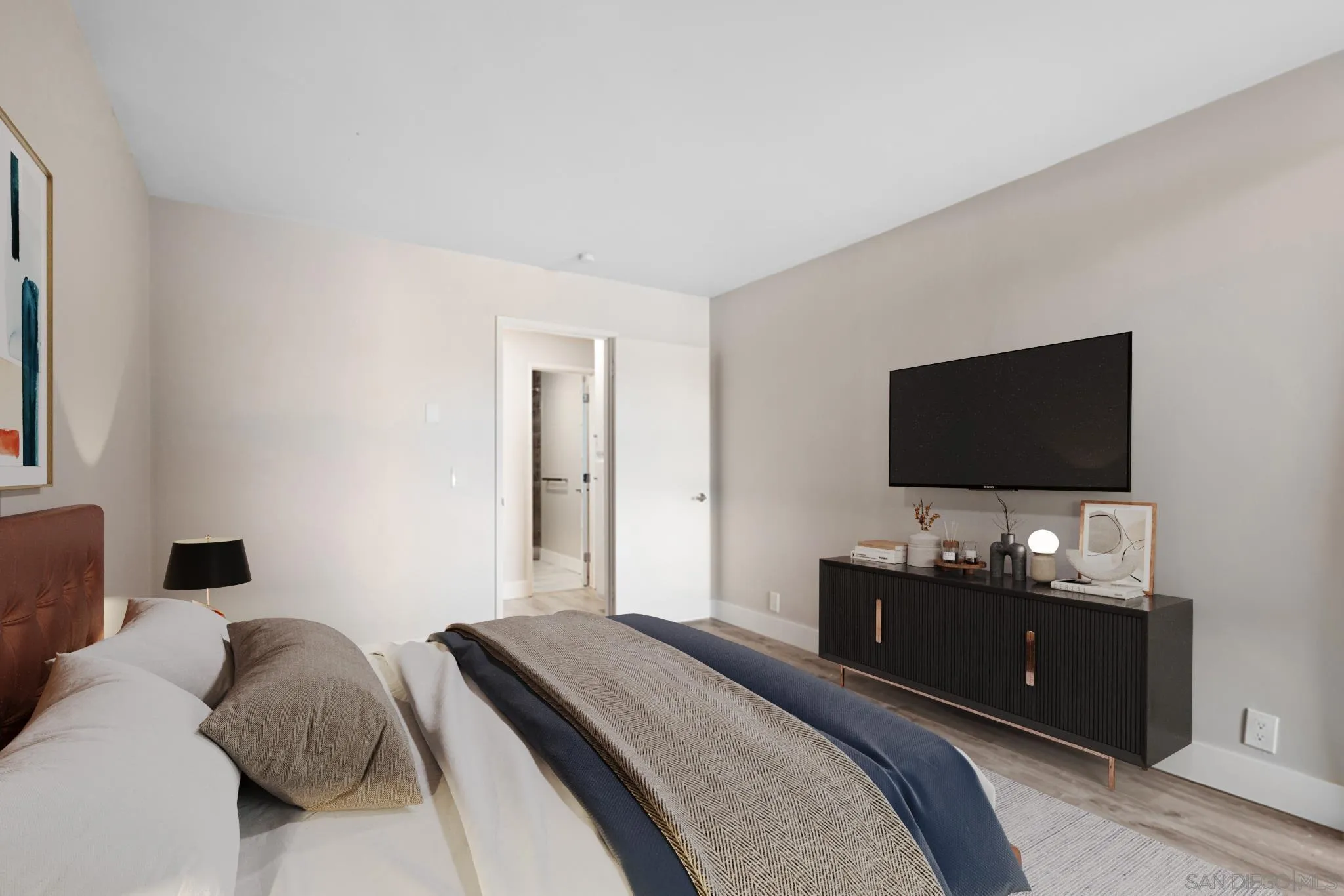 2510 Torrey Pines Road # 403