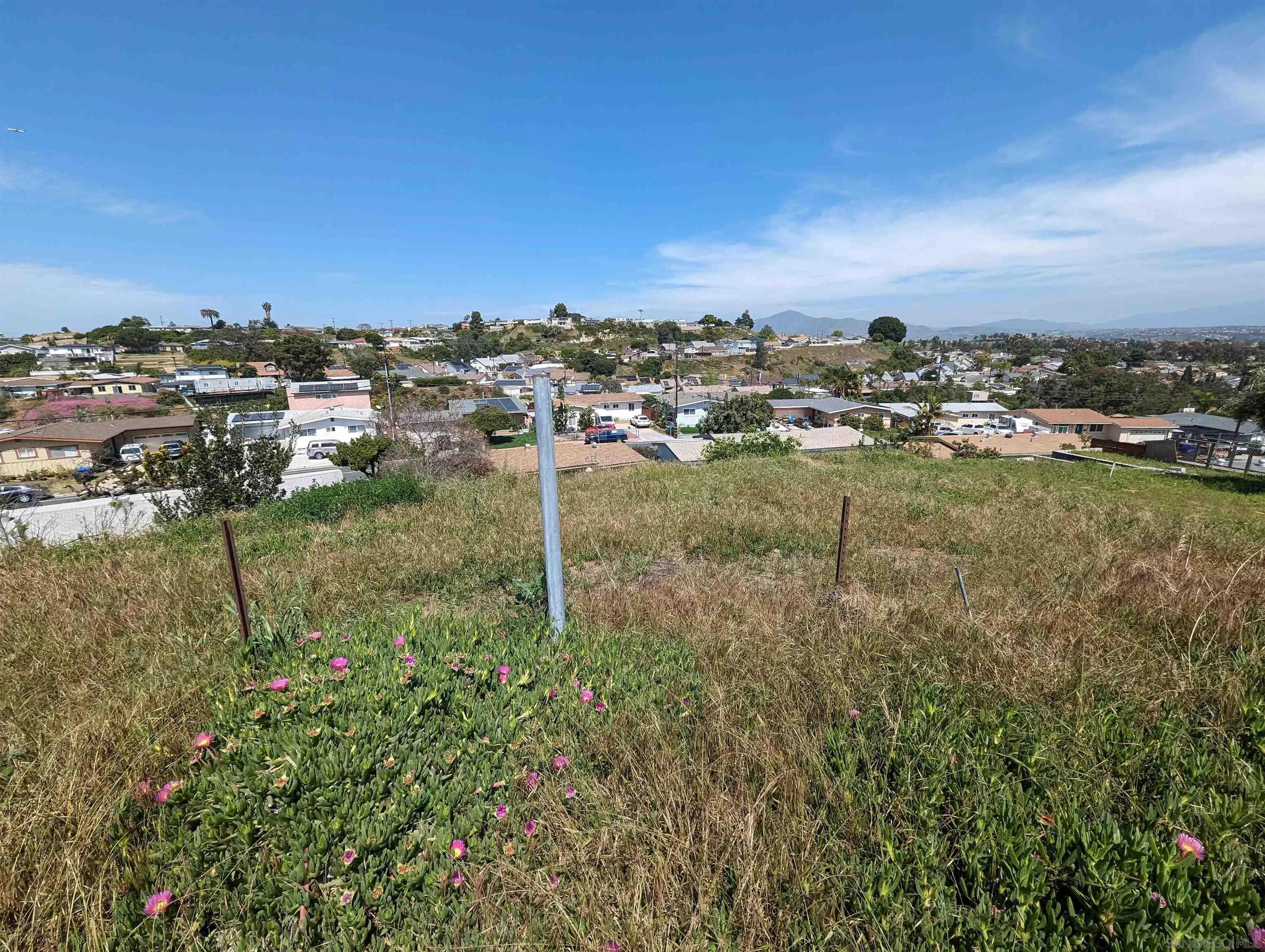 2529 Calle Aguadulce