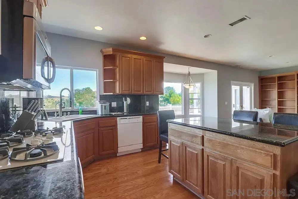 3792 Vista Pointe