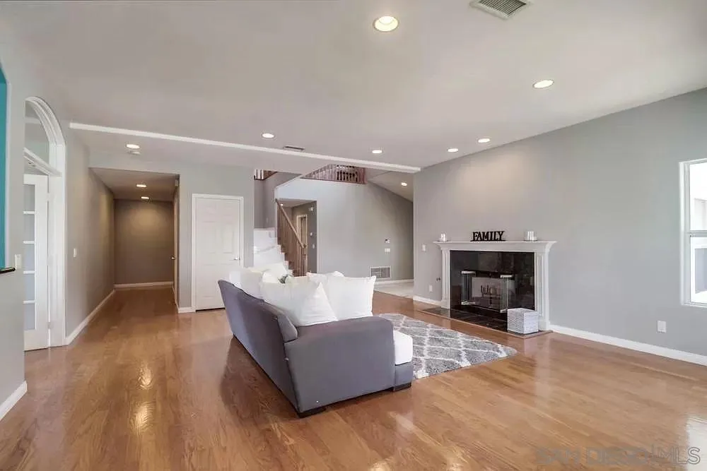 3792 Vista Pointe