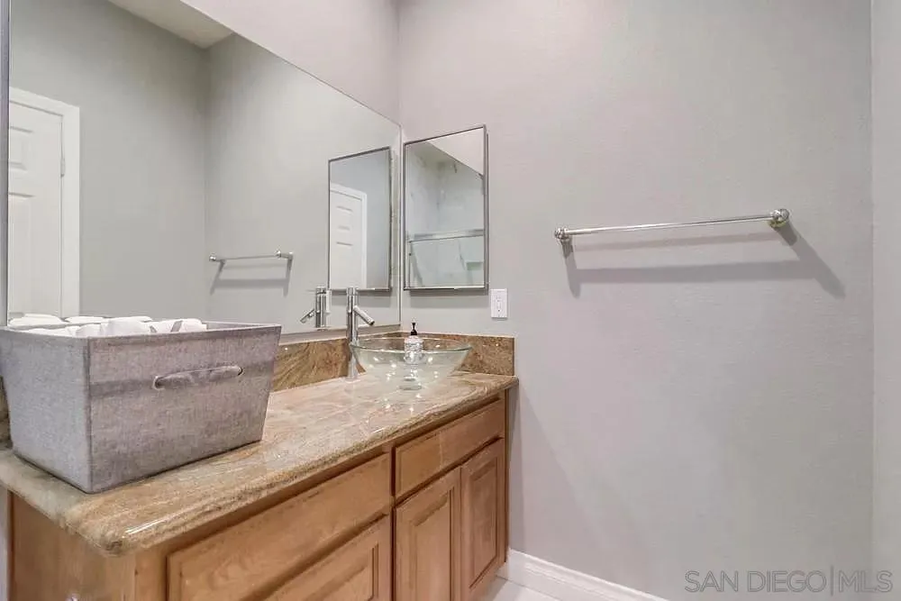 3792 Vista Pointe