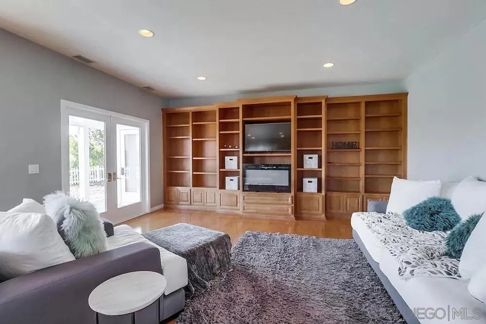 3792 Vista Pointe