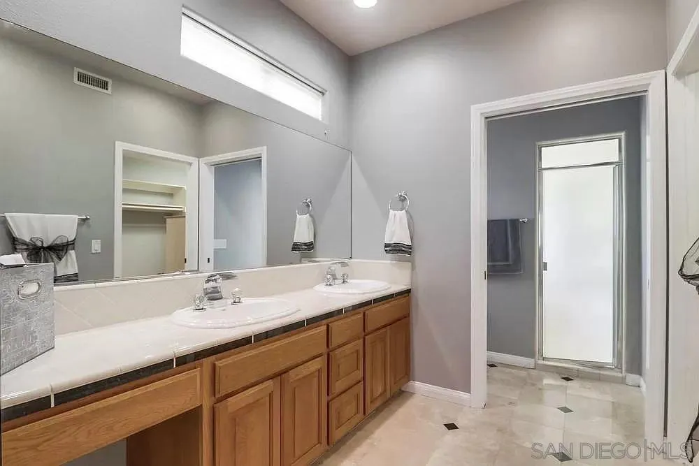 3792 Vista Pointe