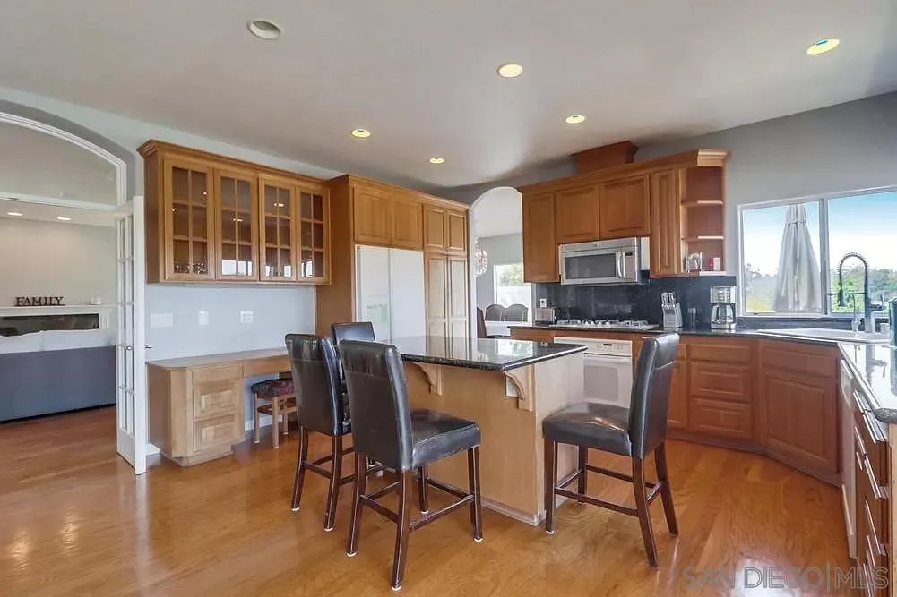 3792 Vista Pointe