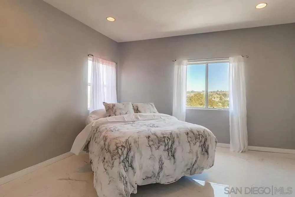 3792 Vista Pointe