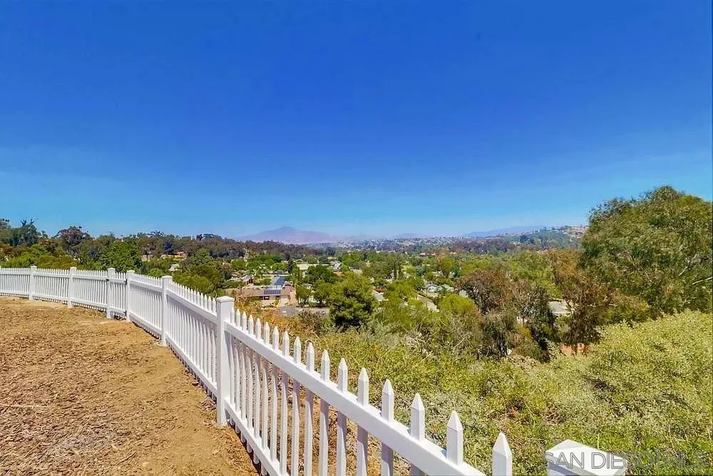 3792 Vista Pointe