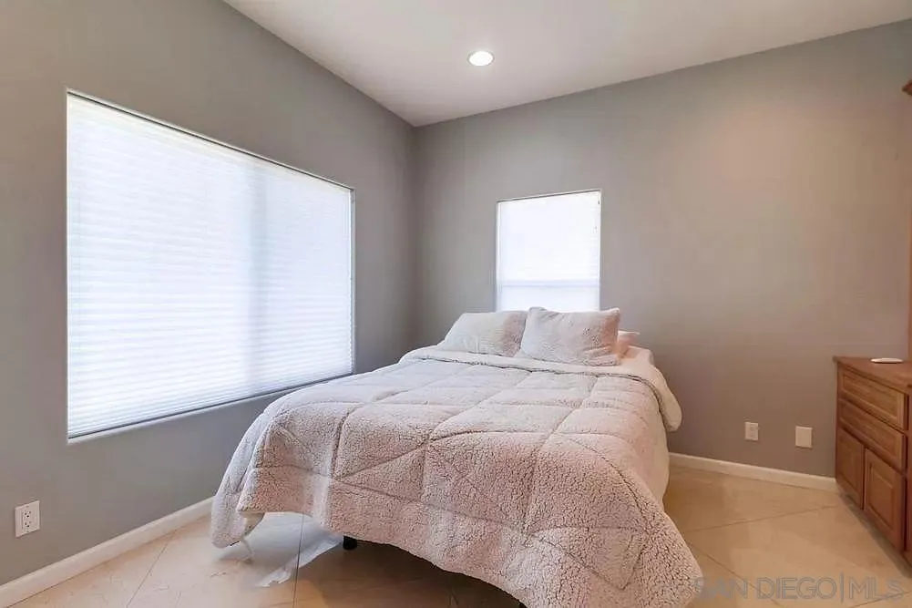 3792 Vista Pointe
