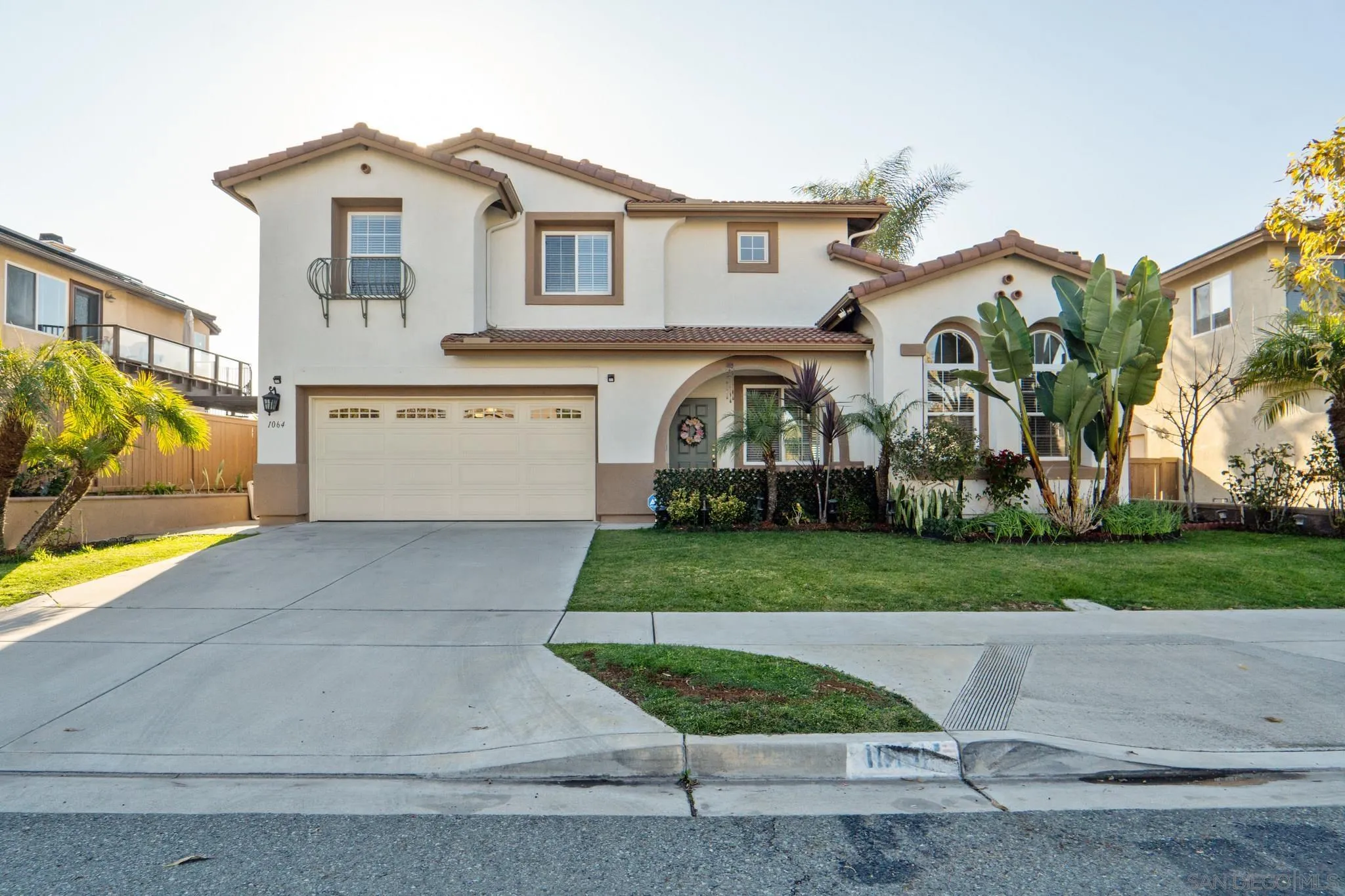 1064 Strawberry Valley Dr