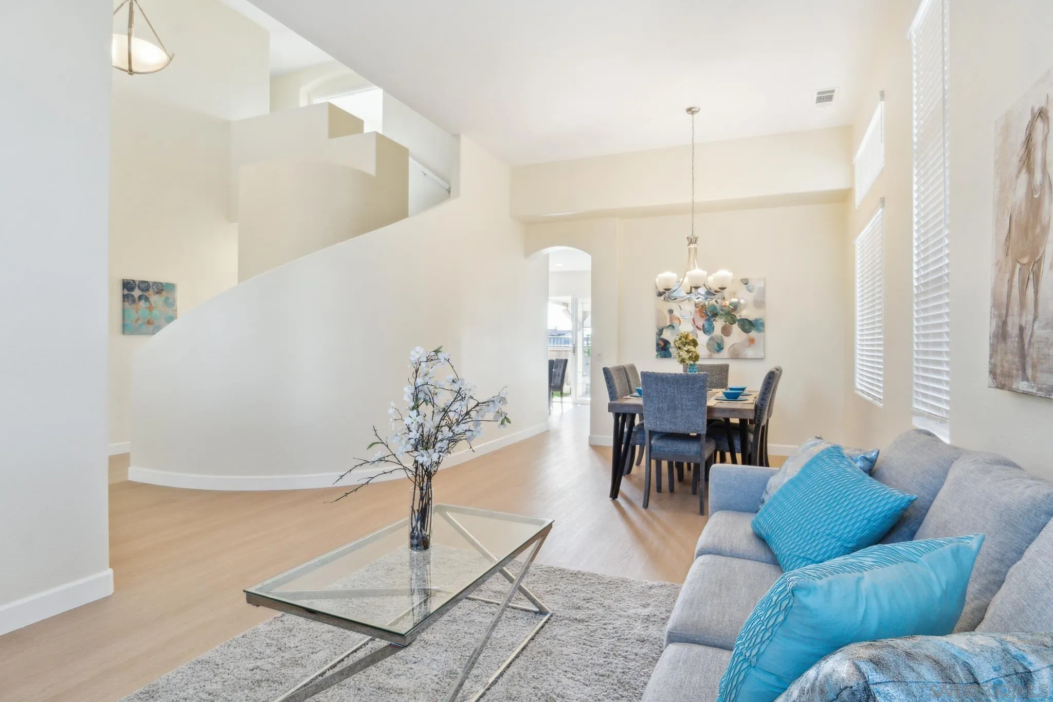 1064 Strawberry Valley Dr