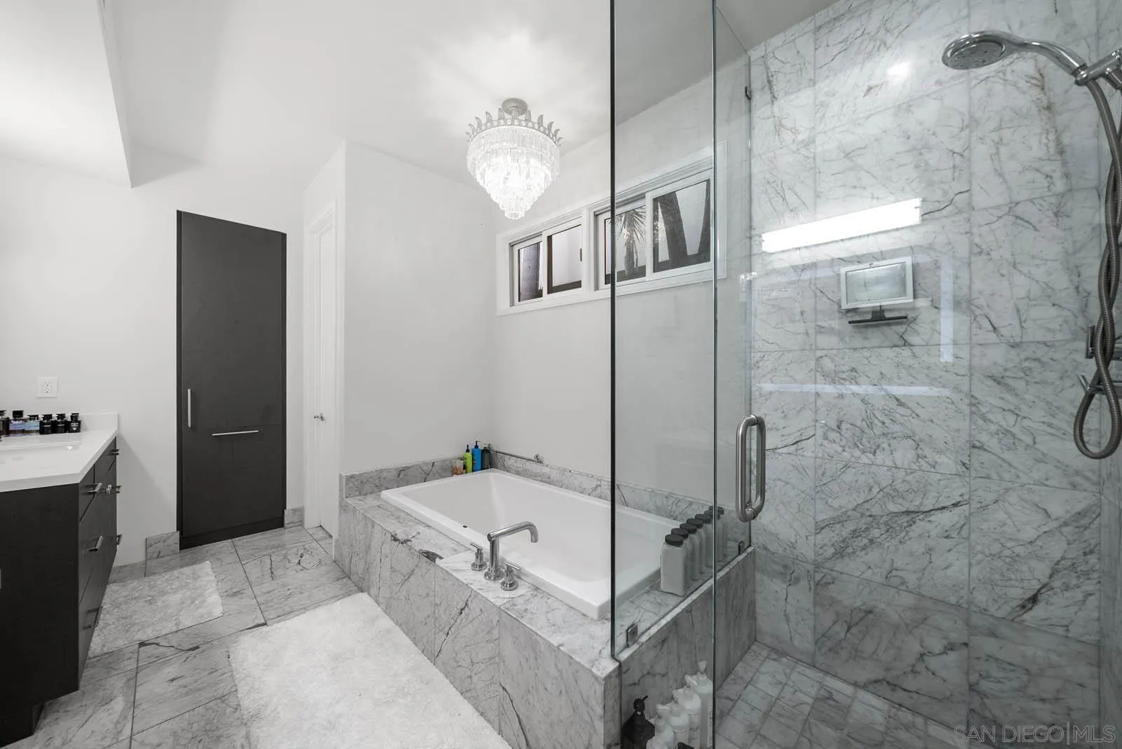 141 Orange Ave Unit 202