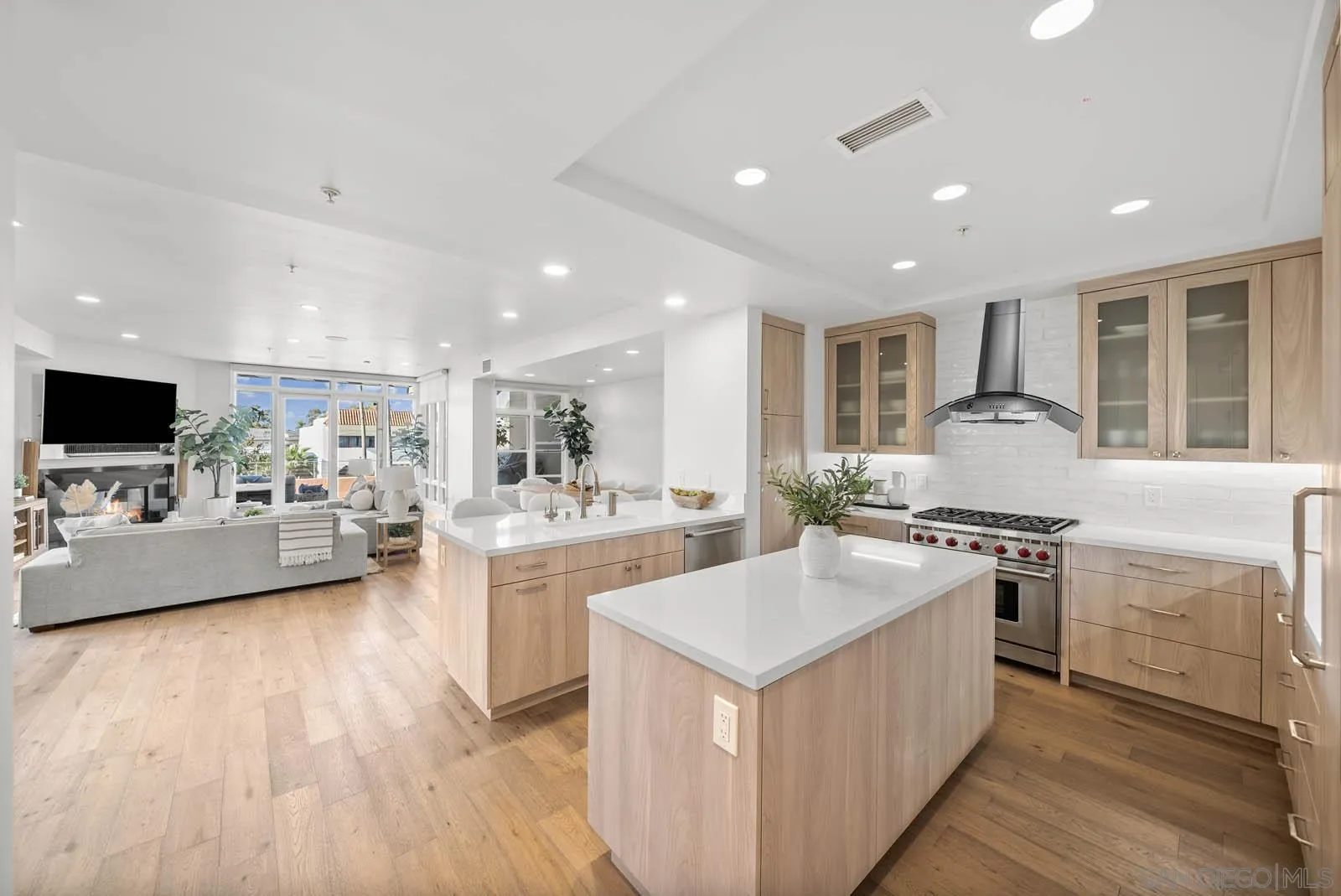 141 Orange Ave Unit 202