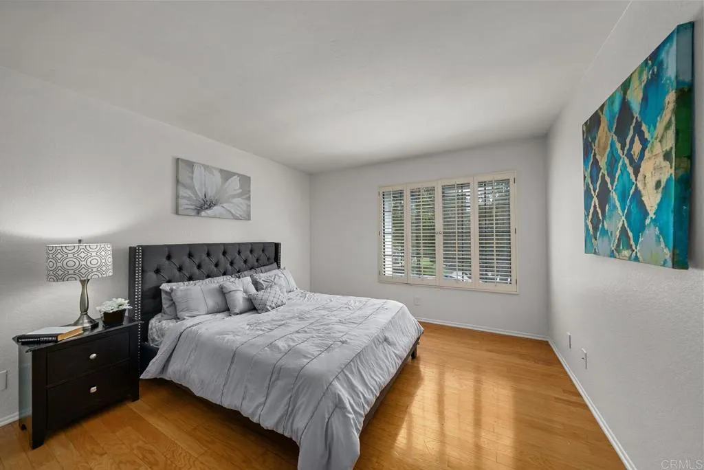 3537 Voyager Cir