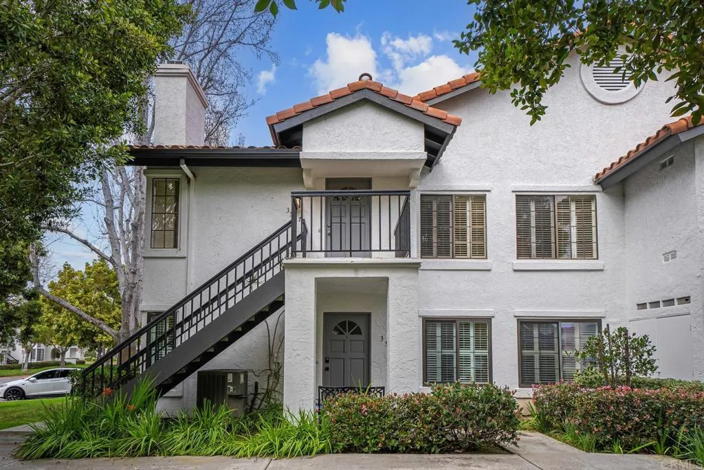 3537 Voyager Cir
