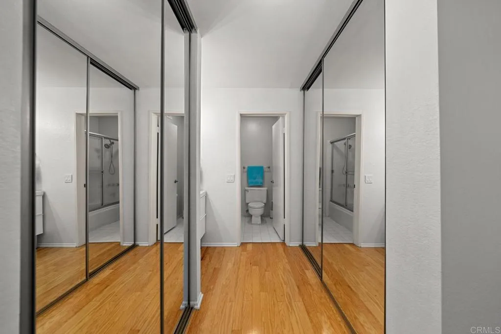 3537 Voyager Cir