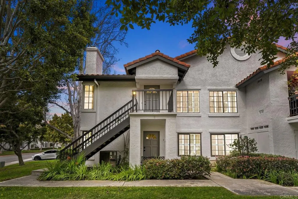 3537 Voyager Cir