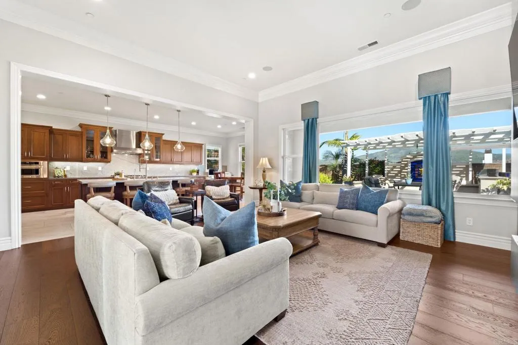 661 Coastal Hills Drive