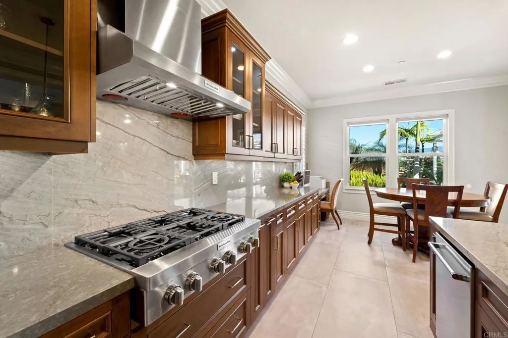 661 Coastal Hills Drive