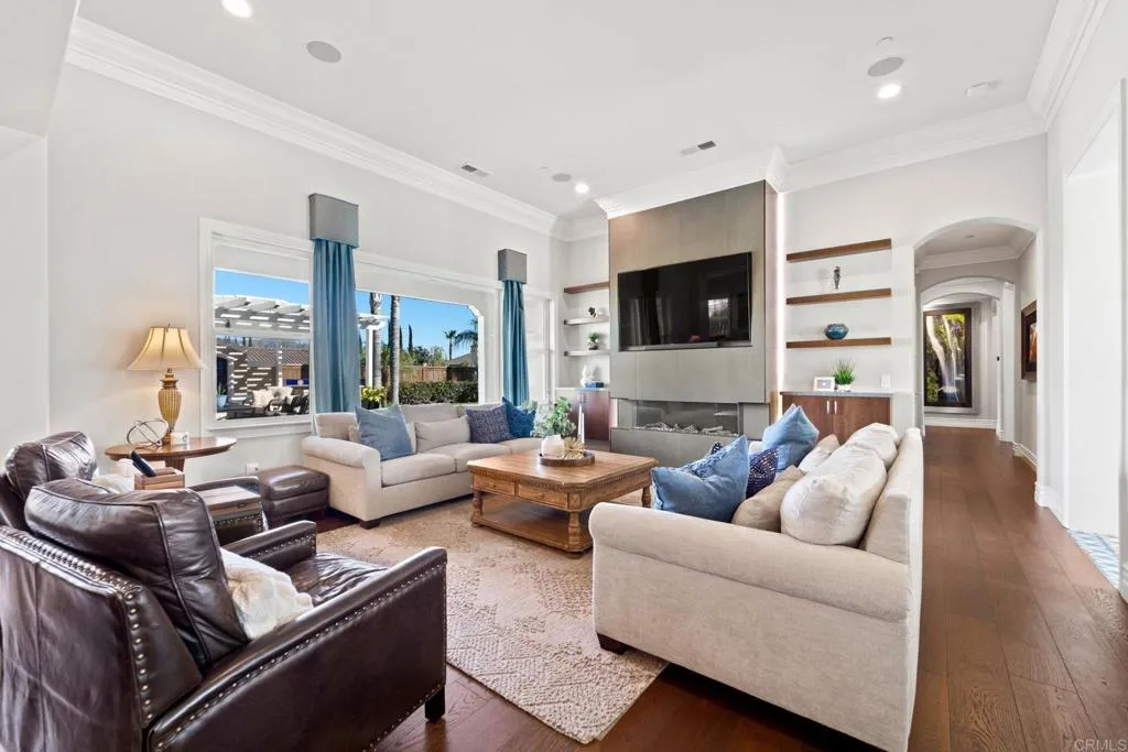 661 Coastal Hills Drive