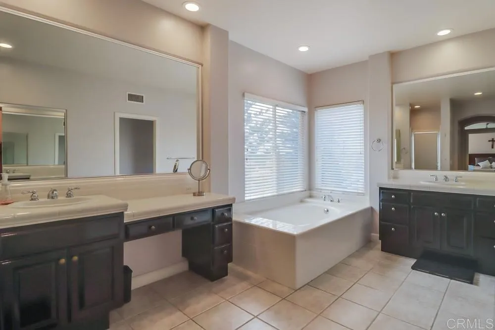 898 Padera Ct