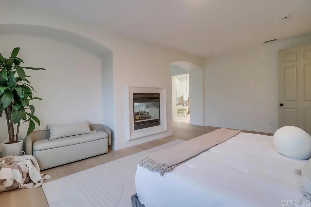 2850 Palmetto Point Ct