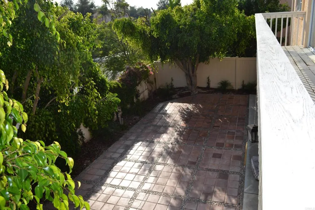 1835 Carolyn Drive