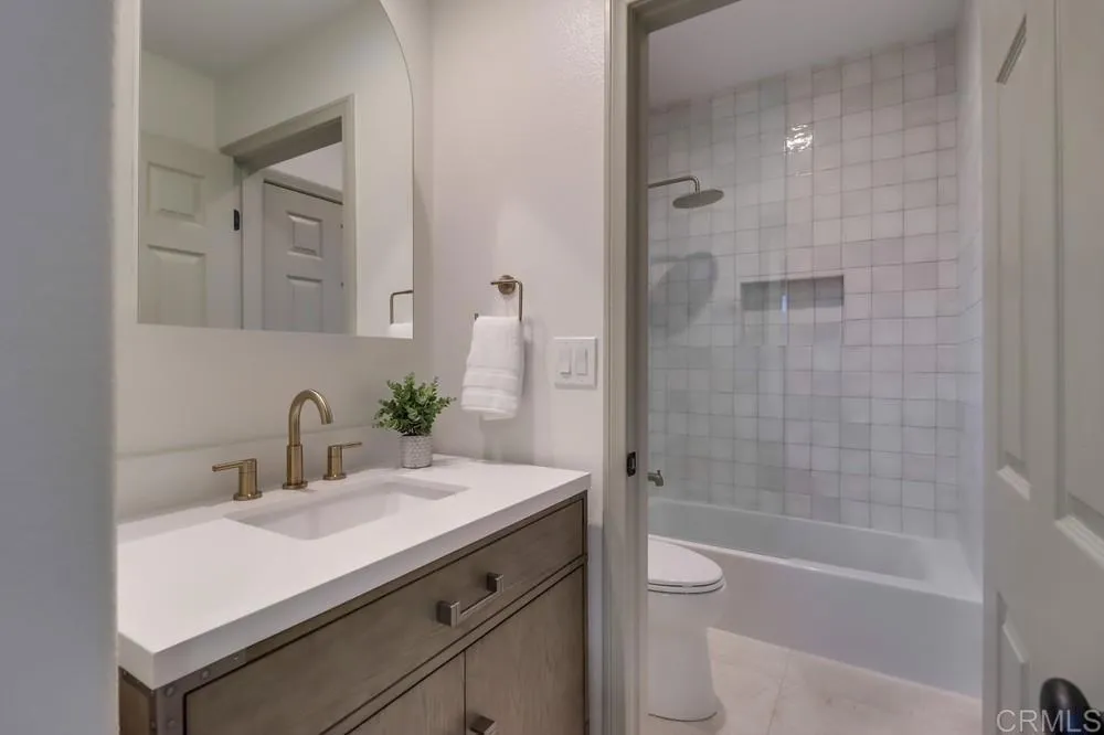 2850 Palmetto Point Ct