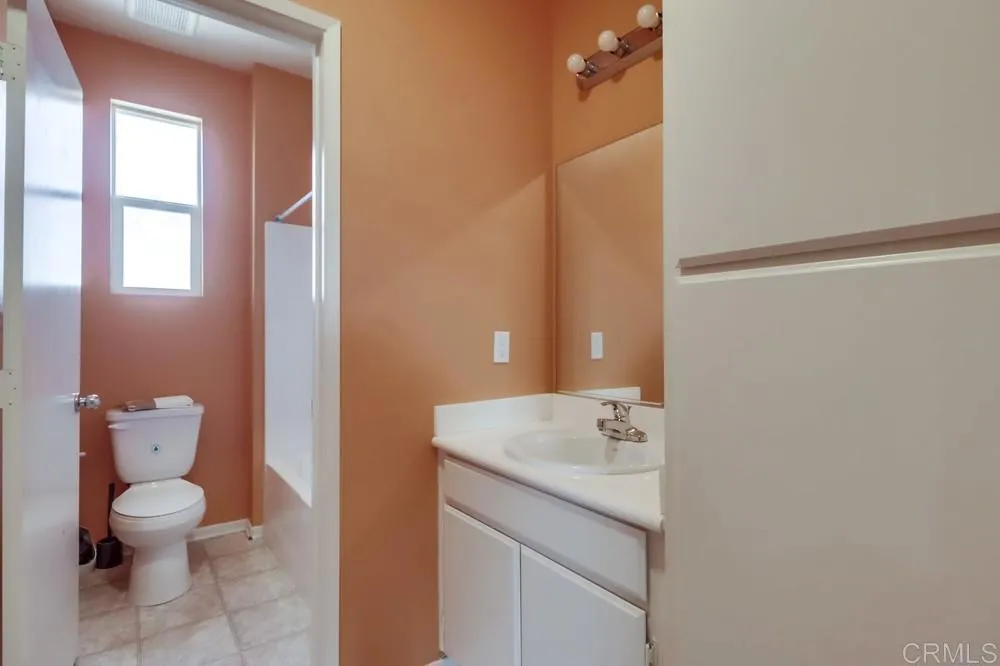 1560 Santa Carolina Rd Unit 2