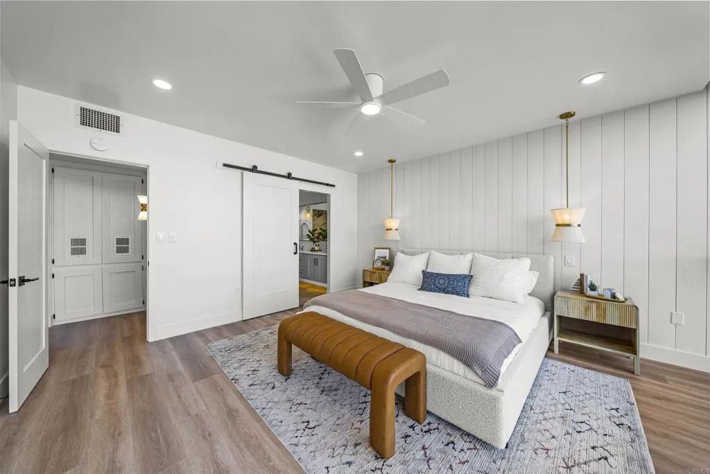 2500 Torrey Pines Rd Unit 305