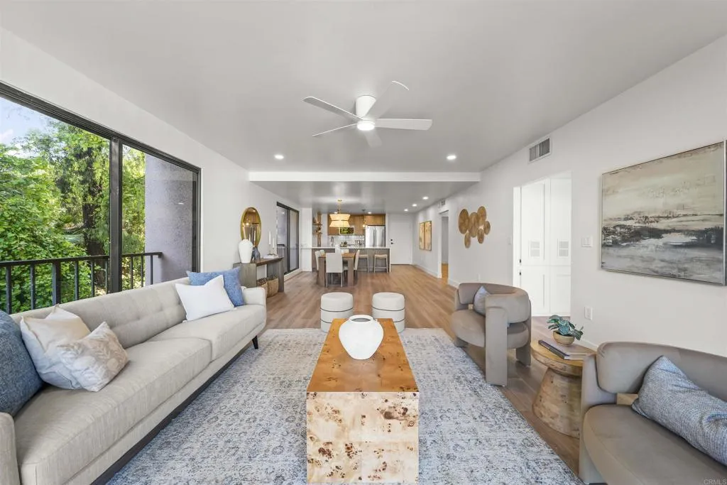 2500 Torrey Pines Rd Unit 305