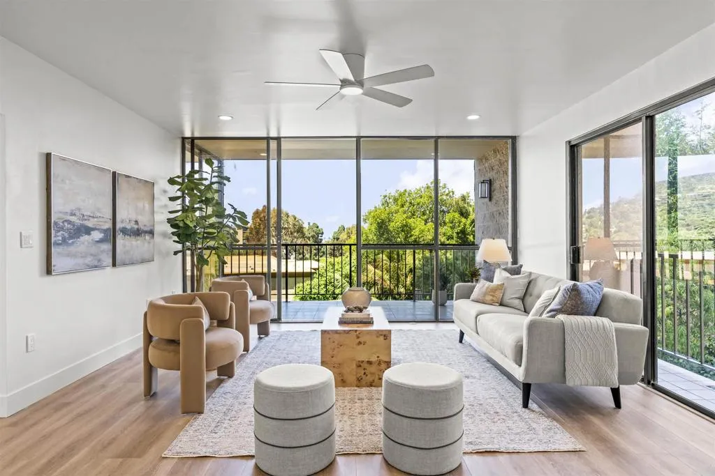 2500 Torrey Pines Rd Unit 305