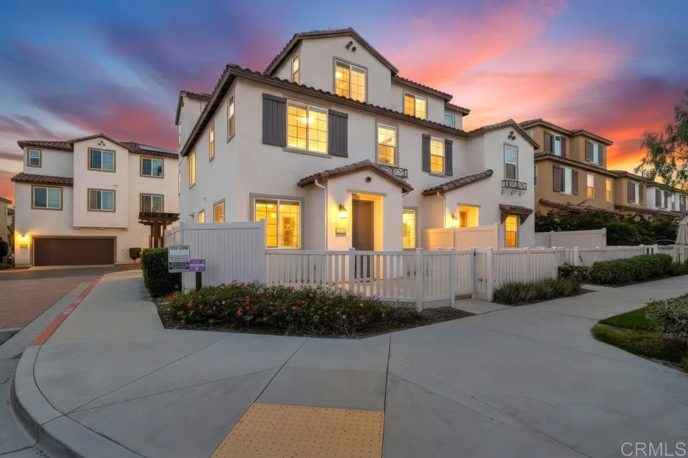 1720 Santa Ivy Ave