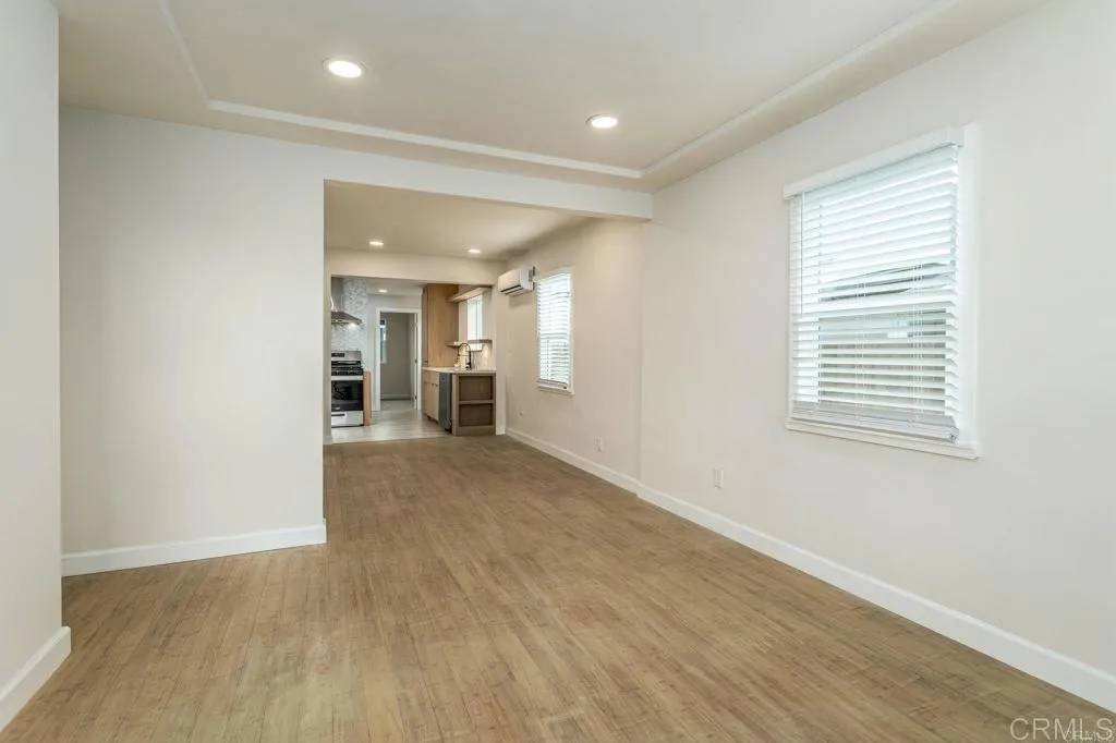 3645 Marlborough Ave