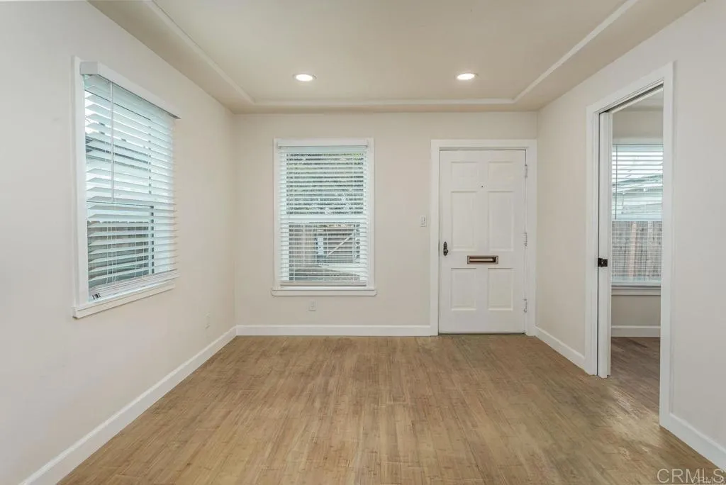 3645 Marlborough Ave