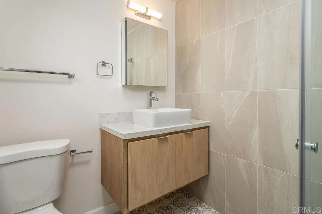 3645 Marlborough Ave