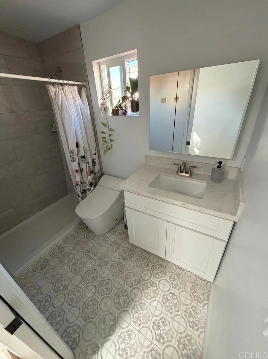 3645 Marlborough Ave