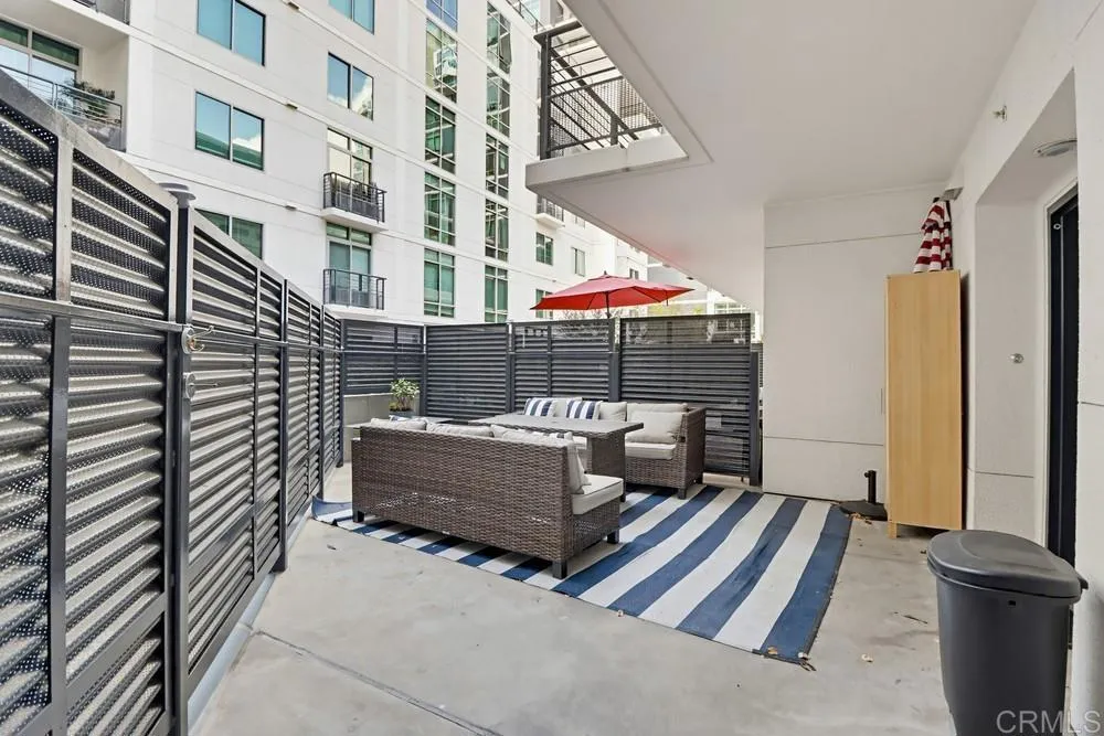 425 W Beech St Unit 226