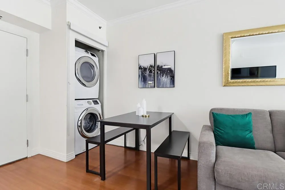 425 W Beech St Unit 226