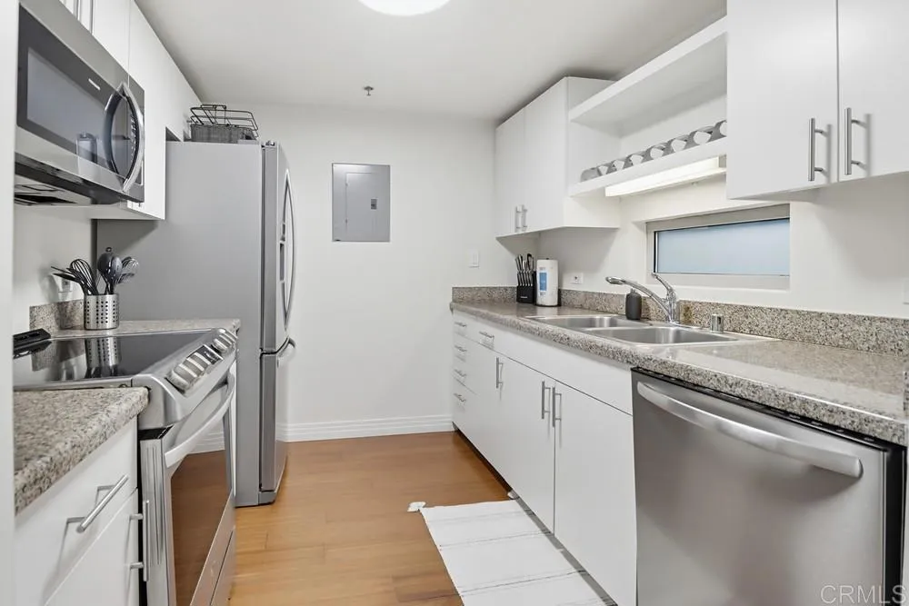 425 W Beech St Unit 226