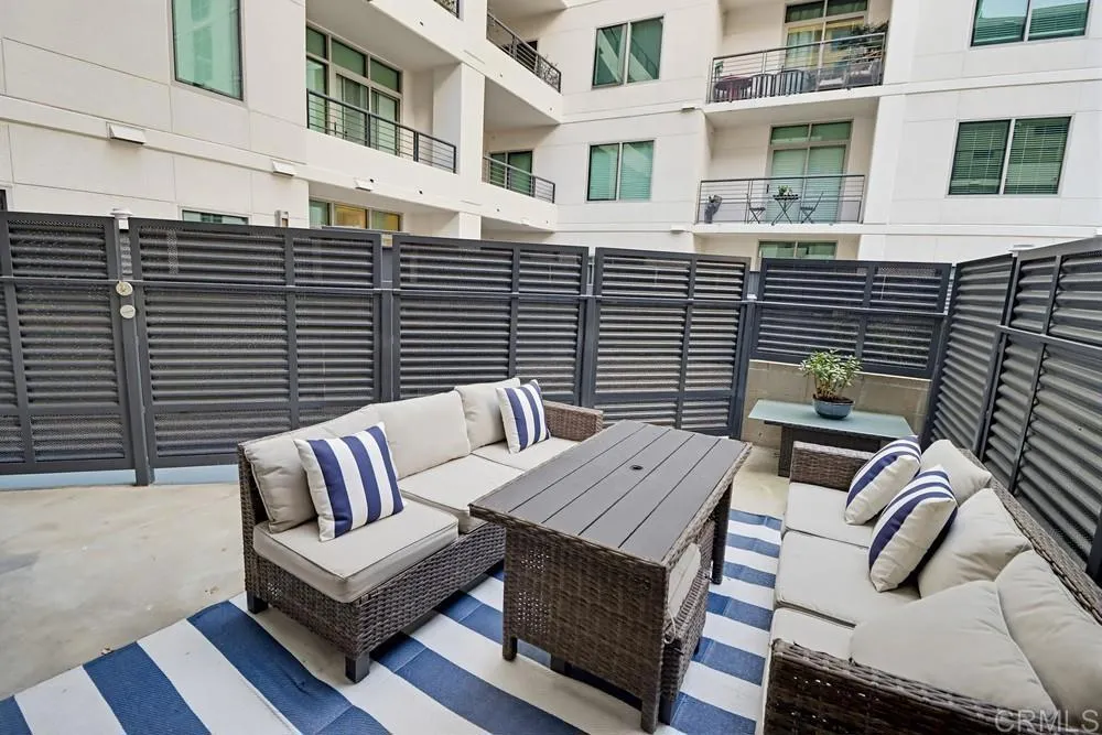 425 W Beech St Unit 226