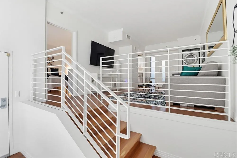 425 W Beech St Unit 226