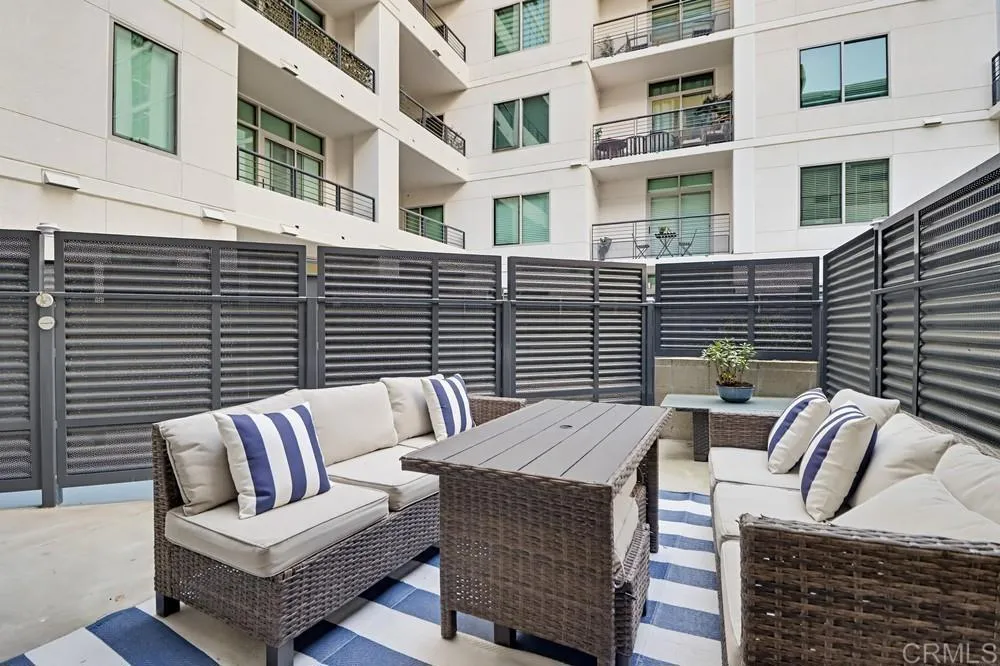 425 W Beech St Unit 226