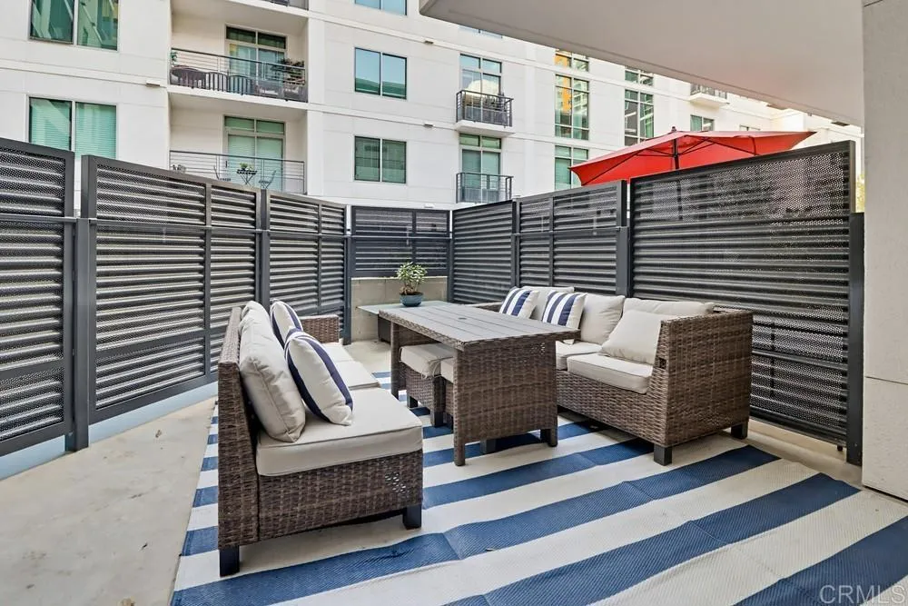 425 W Beech St Unit 226