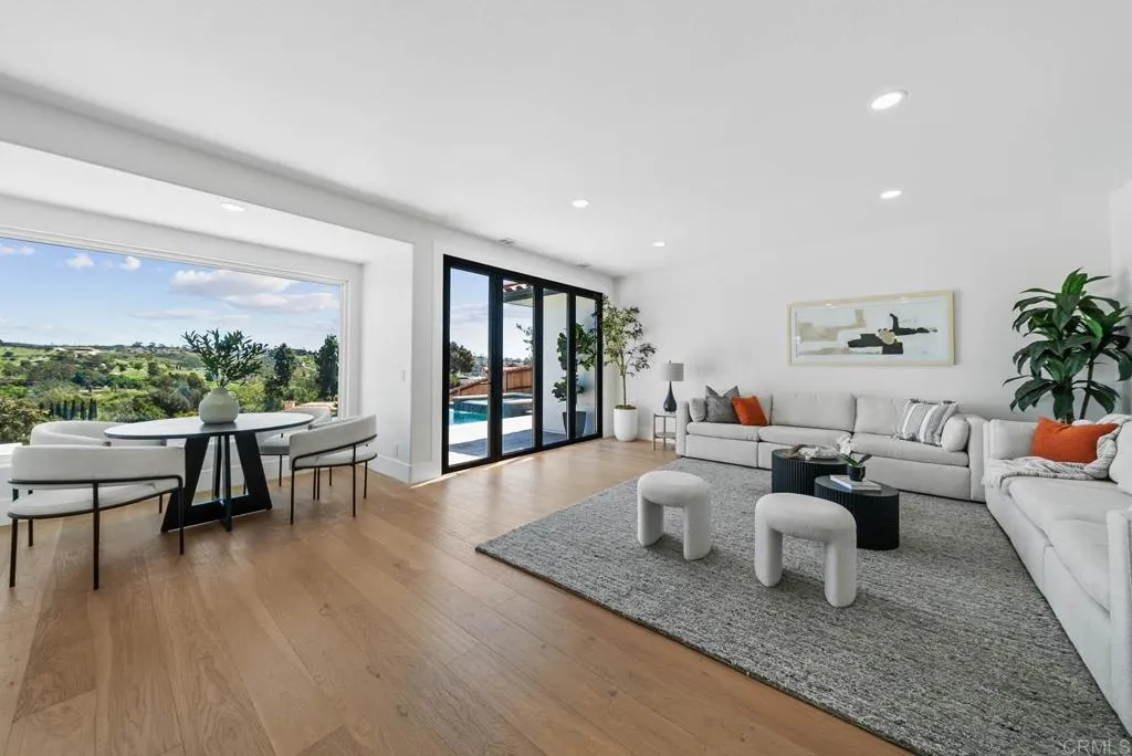 3792 Vista Pt