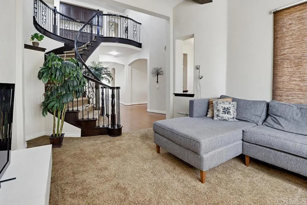 810 Scenic Terrace Pl