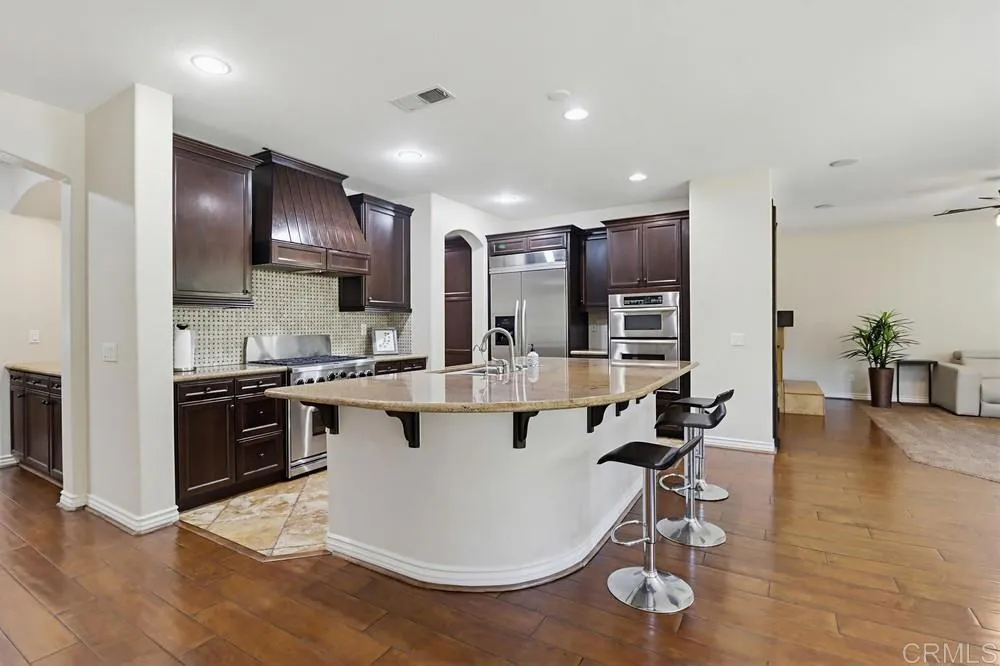 810 Scenic Terrace Pl