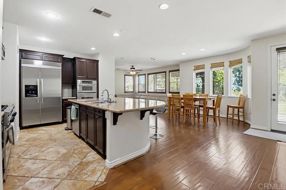 810 Scenic Terrace Pl