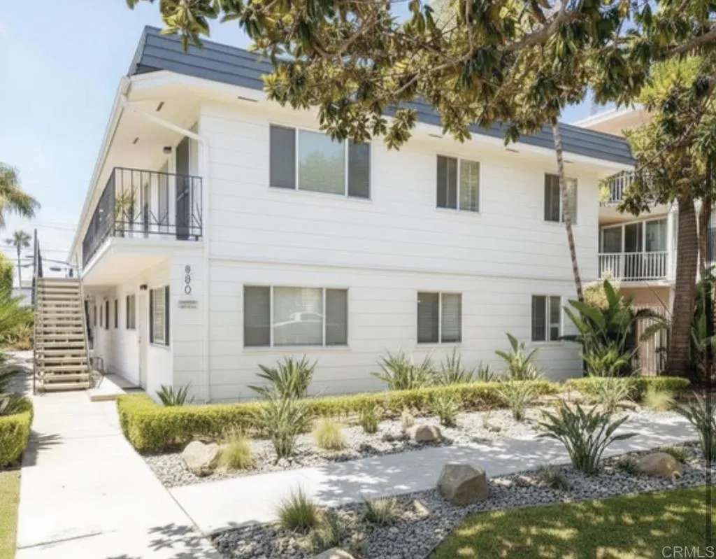 830 C Ave